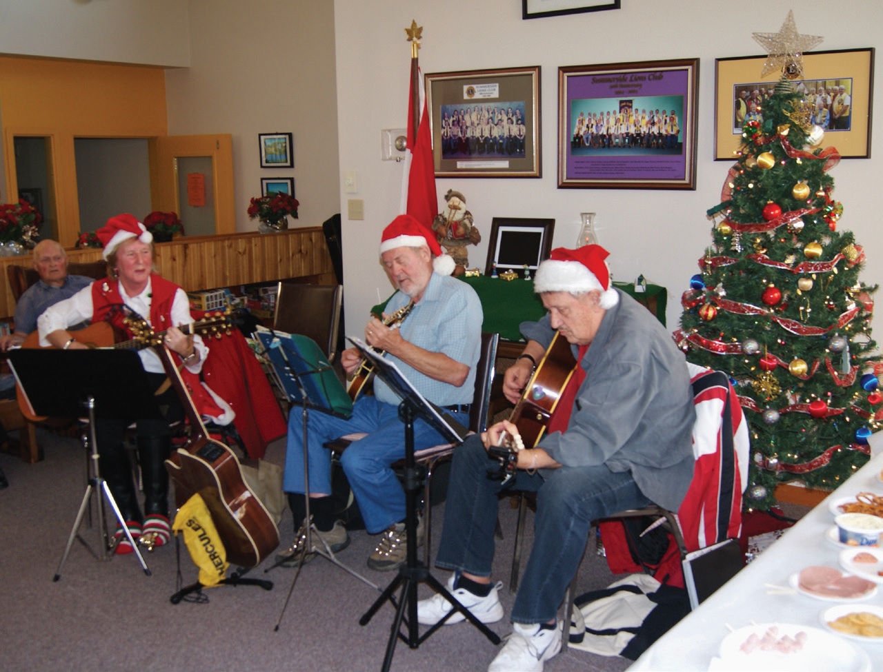 Summerside Lions in Prince Edward Island, Canada, provide an afternoon of good food and holiday tunes for residents in a senior housing complex.