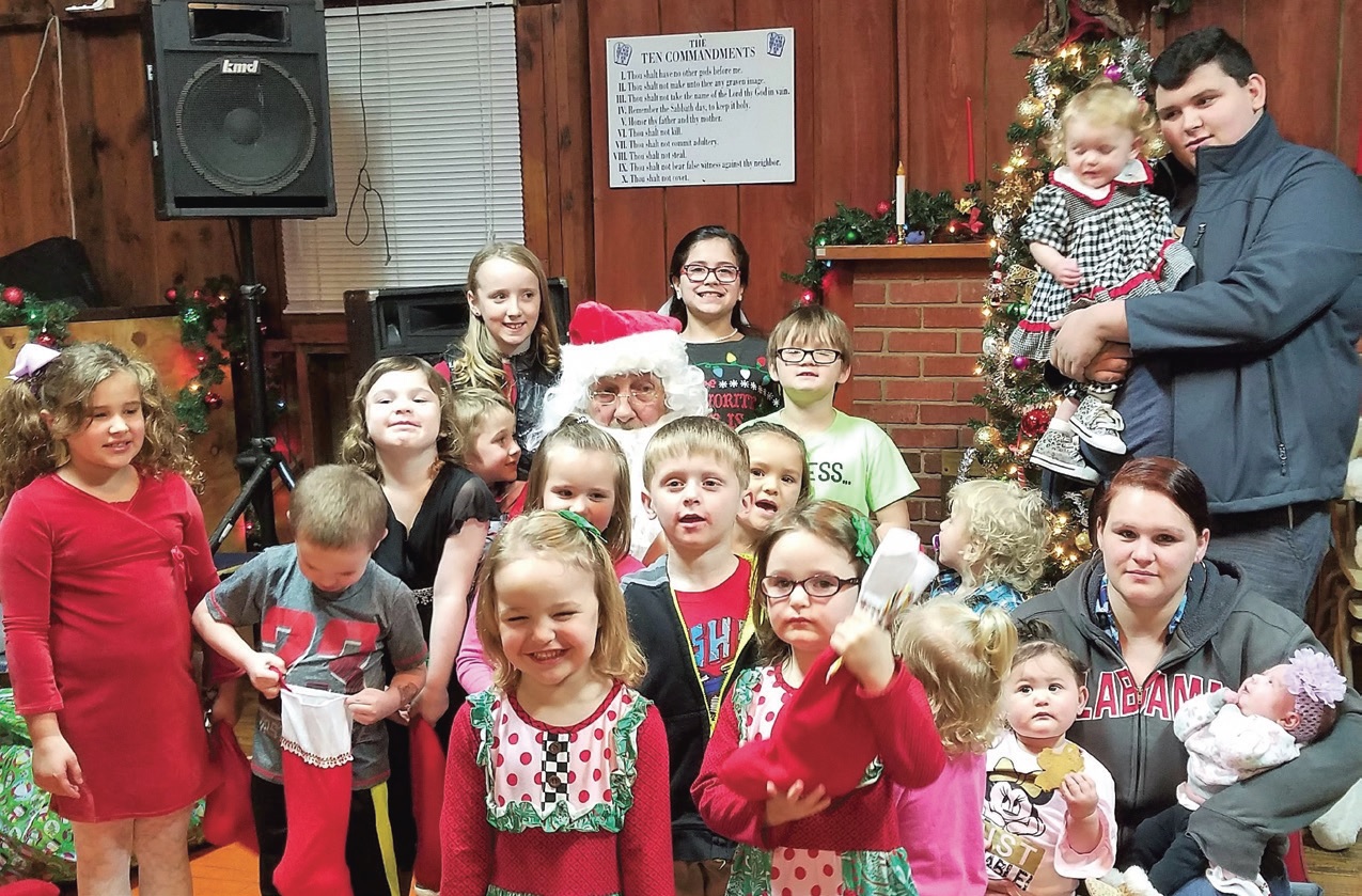 The children of Sale Creek, Tennessee, enjoyed a pizza dinner with Santa at the traditional Kids’ Christmas Party hosted by the Sale Creek Lions.