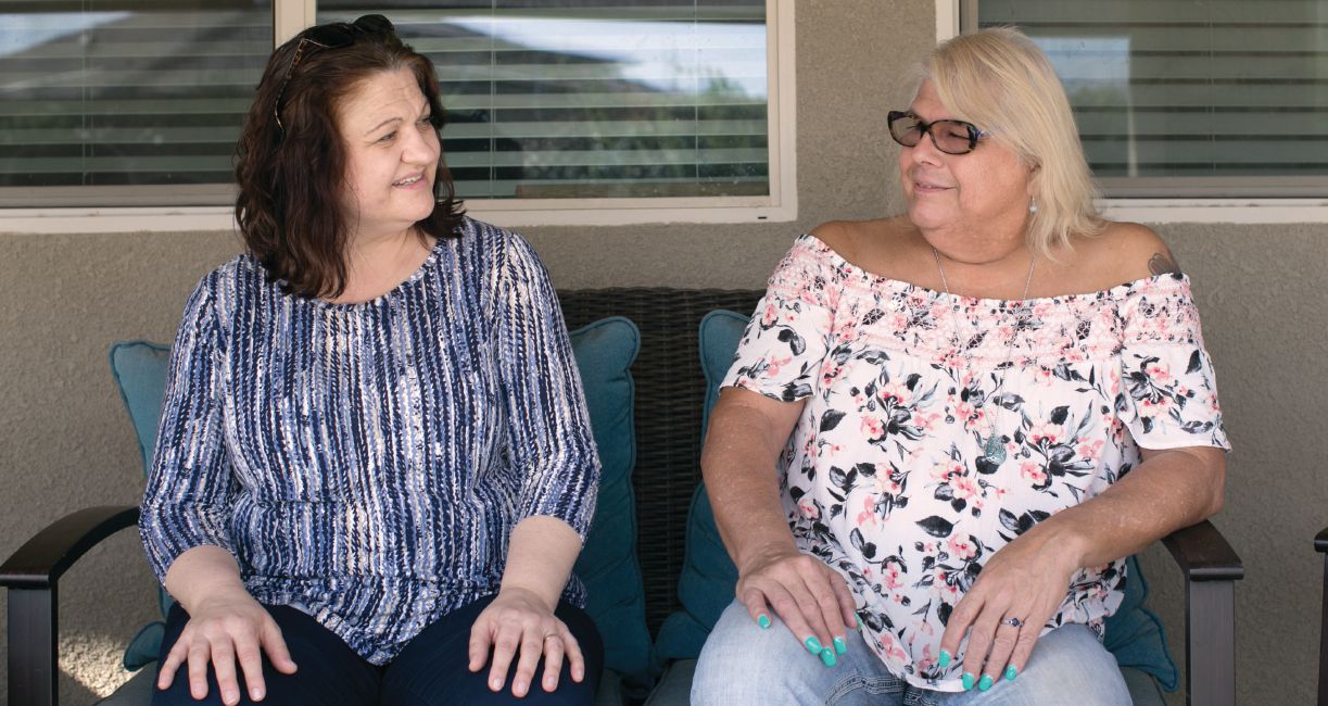 Bobbie Mendez (right), President of Visalia Pride Lions Club, helped Joyce Bergshoeff (left) as her daughter, Elizabeth, transitioned to a new life in their hometown and with Lions. PHOTO BY IVAN DITSCHEINER