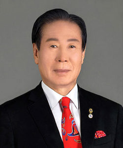 Dr. Jung Yui Choi